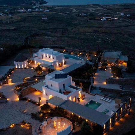Mykonos Ag Villas In Ftelia Beach Exterior photo