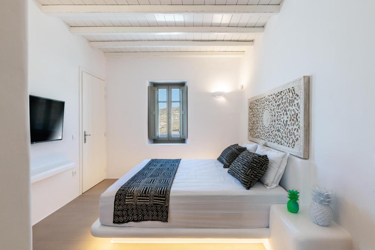 Mykonos Ag Villas In Ftelia Beach Exterior photo