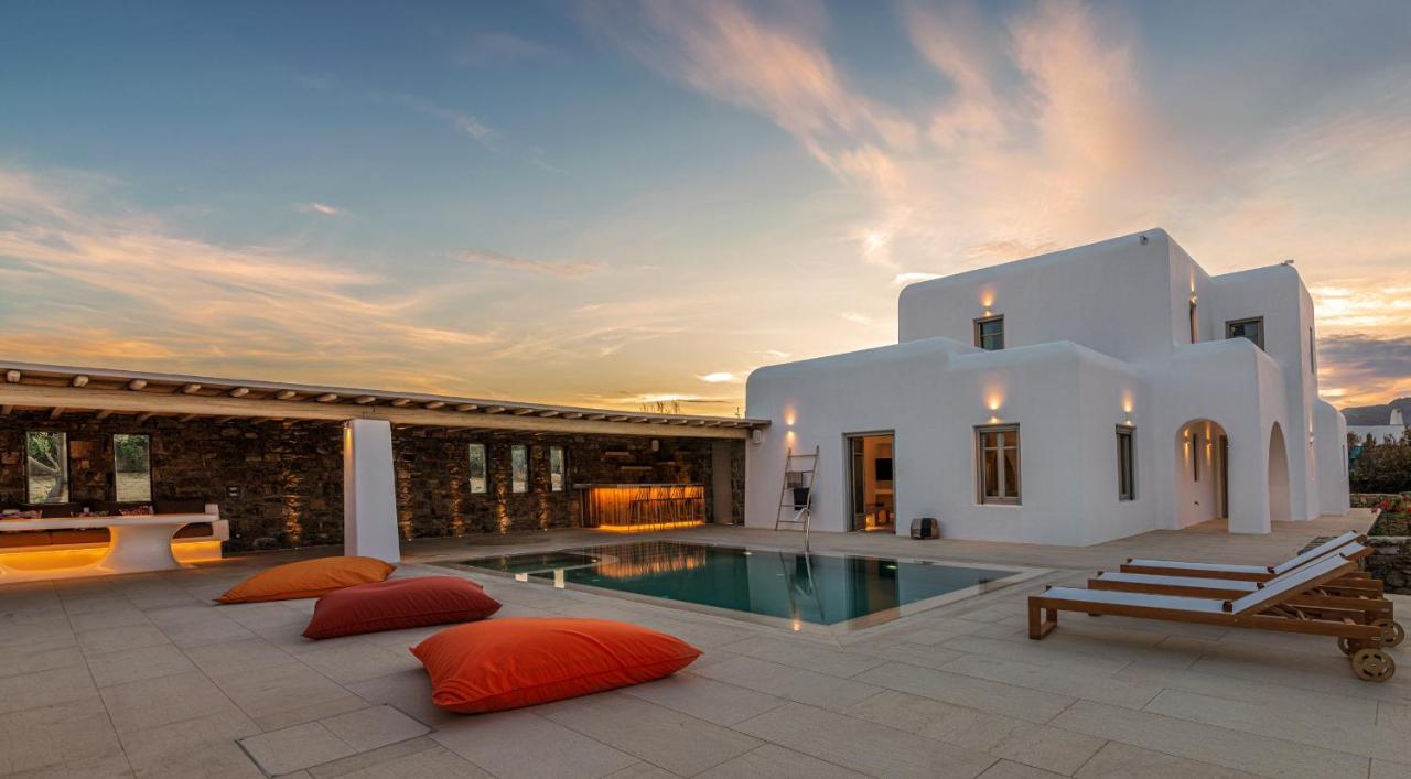 Mykonos Ag Villas In Ftelia Beach Exterior photo