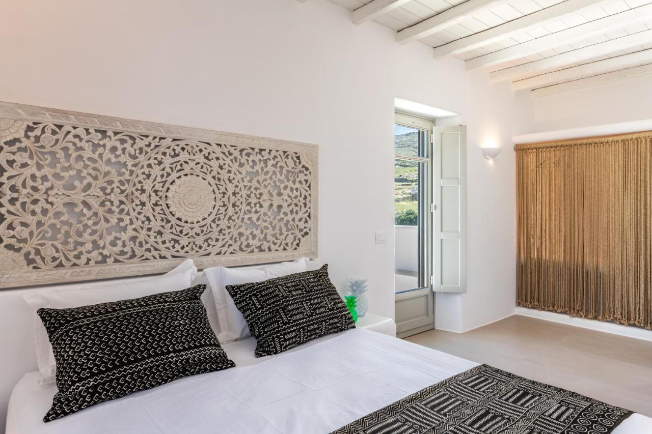 Mykonos Ag Villas In Ftelia Beach Exterior photo
