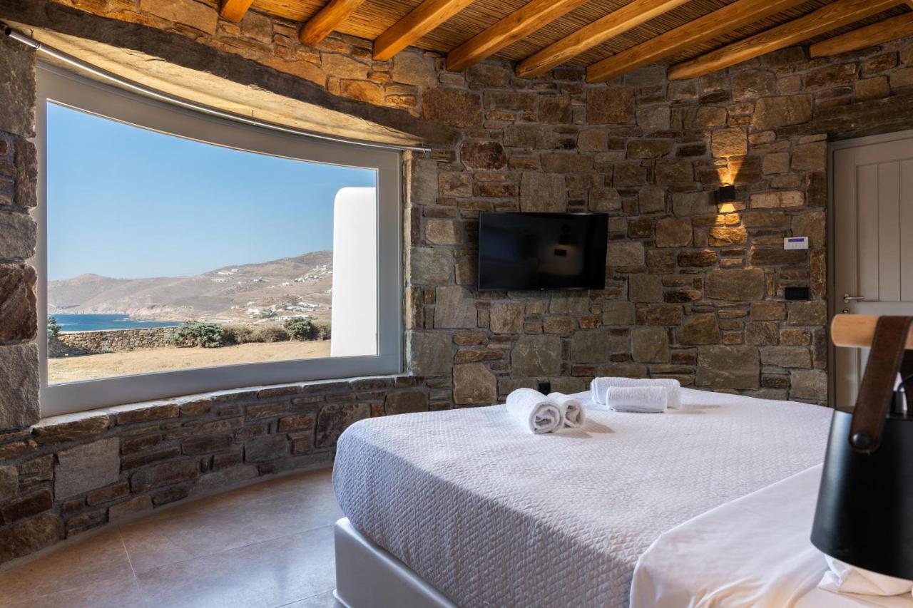 Mykonos Ag Villas In Ftelia Beach Exterior photo