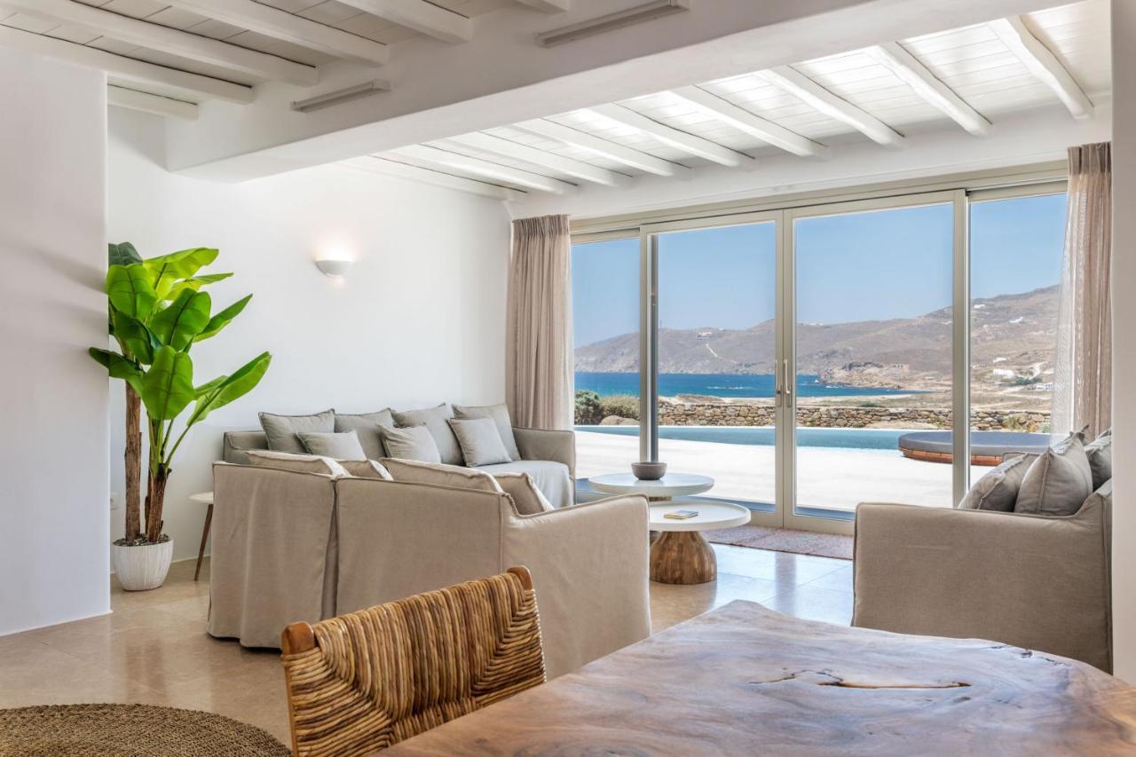 Mykonos Ag Villas In Ftelia Beach Exterior photo