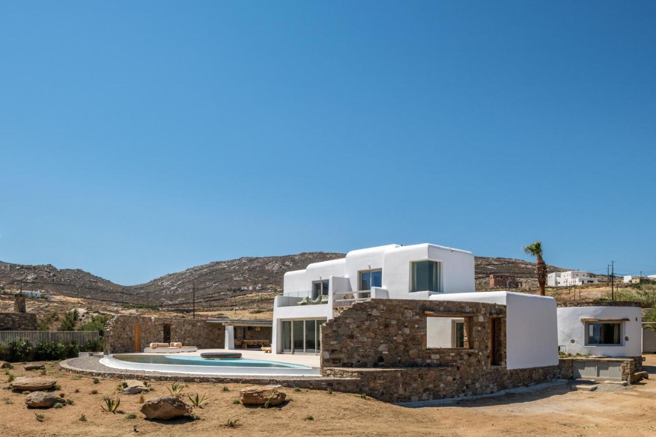 Mykonos Ag Villas In Ftelia Beach Exterior photo